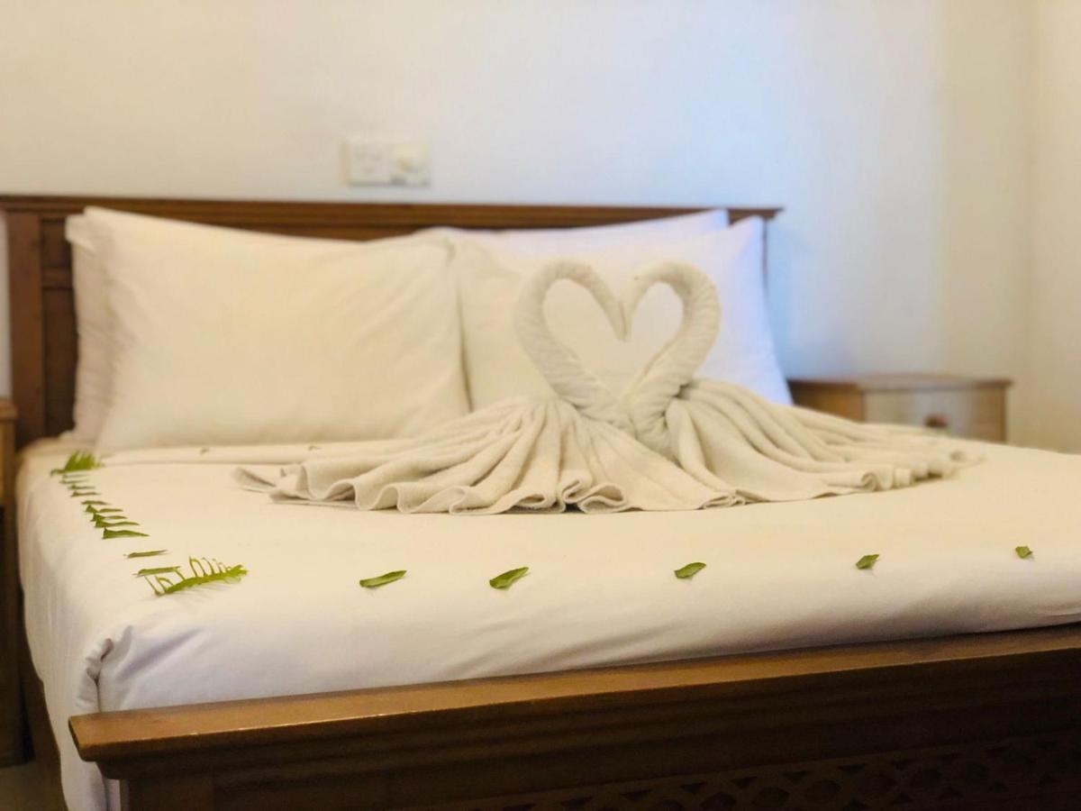The Delight Residence Канди Екстериор снимка